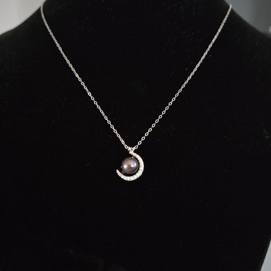 Half-moon Pendant